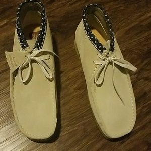 wallabees